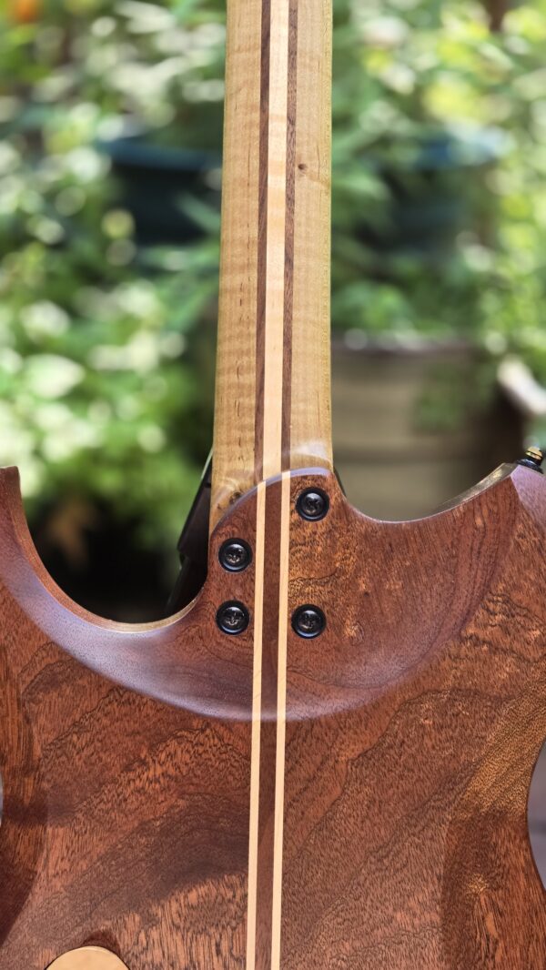 Severin ST1 Roasted Maple Electric Guitar - Image 10