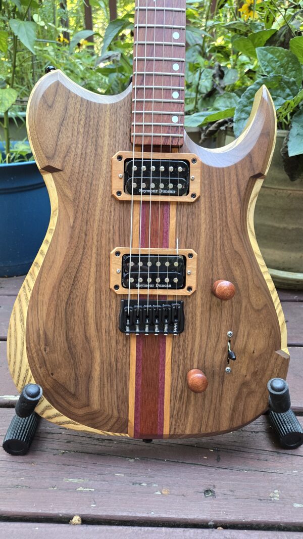 Severin ST1 Walnut & Ash Electric Guitar - Image 3