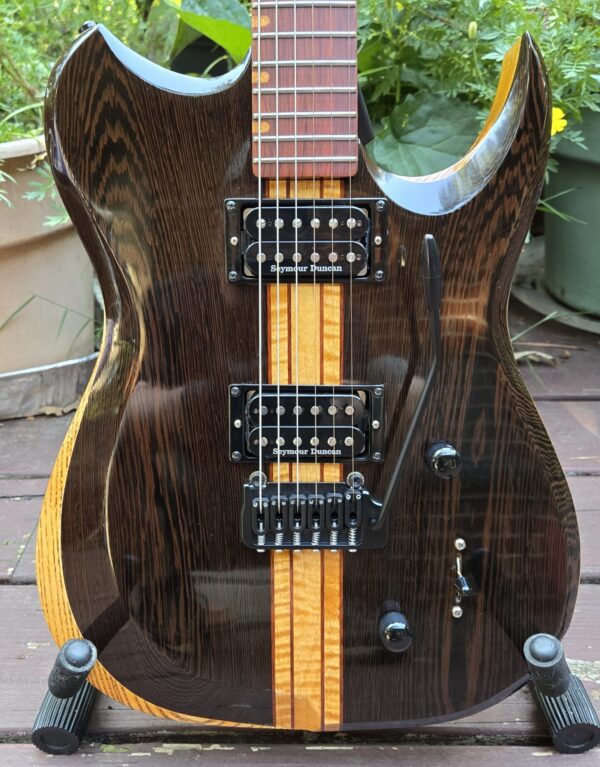 Severin ST1 Wenge Tremolo Electric Guitar