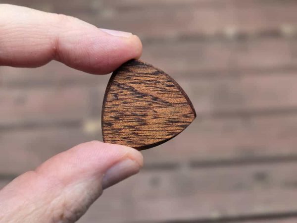 Tri-Tip Wood Guitar Picks 4 Assorted - Image 9