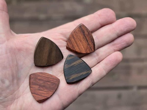 Tri-Tip Wood Guitar Picks 4 Assorted - Image 11